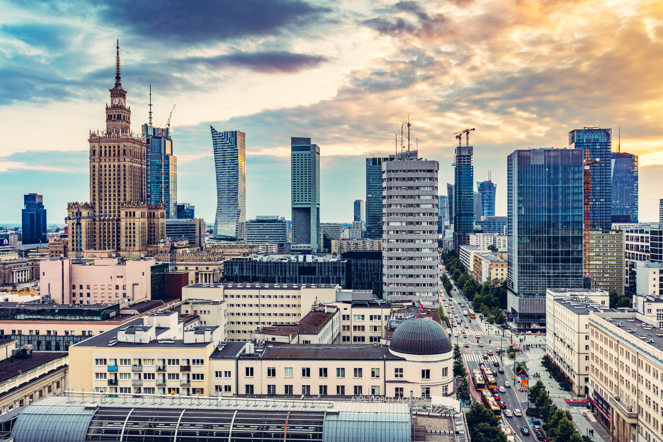 Luxinmo wird international und eröffnet ein Büro in Warschau